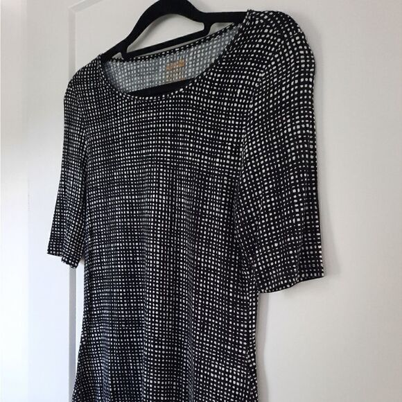 APT 9 Basket Weave Scoopneck Elbow Length Sleeves Navy and White - Picture 4 of 8